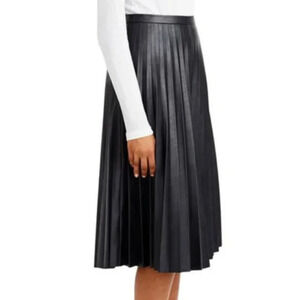 J Crew XS Size 2 Black Faux Leather Pleated Midi Skirt Vegan Pleather B5275